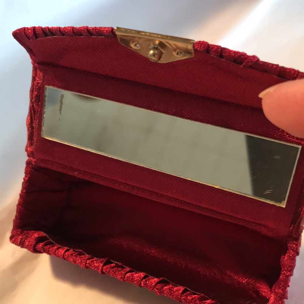LIPSTICK CASE - Picture 3 of 4